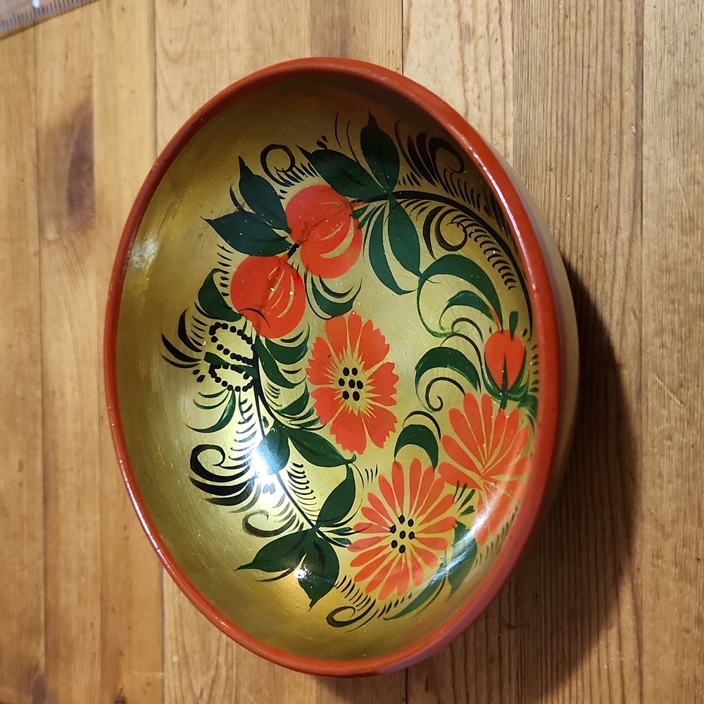 KHOKHLOMA RUSSIAN Lacquer Gold, Red, Green, Black Wood Bowl 5.75x2.35" Vintage